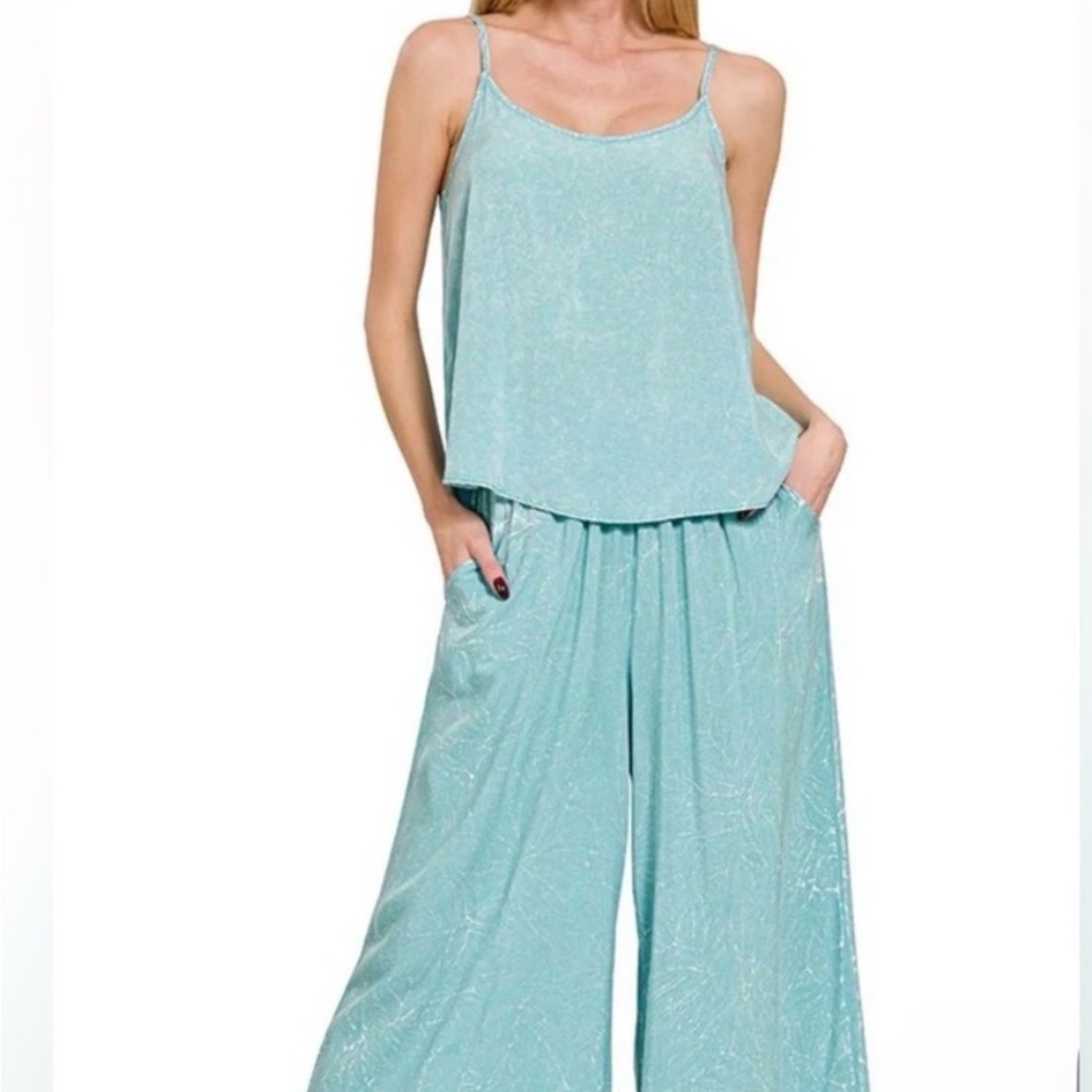 Light Aqua Two-Piece Wide-Leg Set